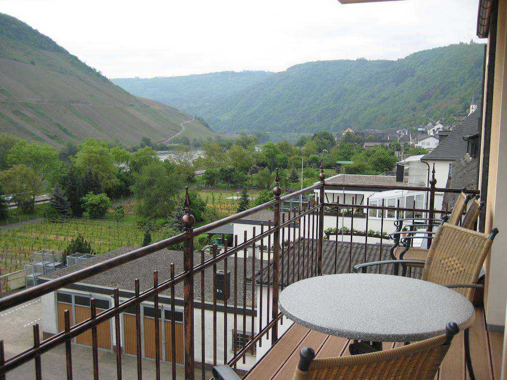 Weingut Goeres Briedel Quarto foto